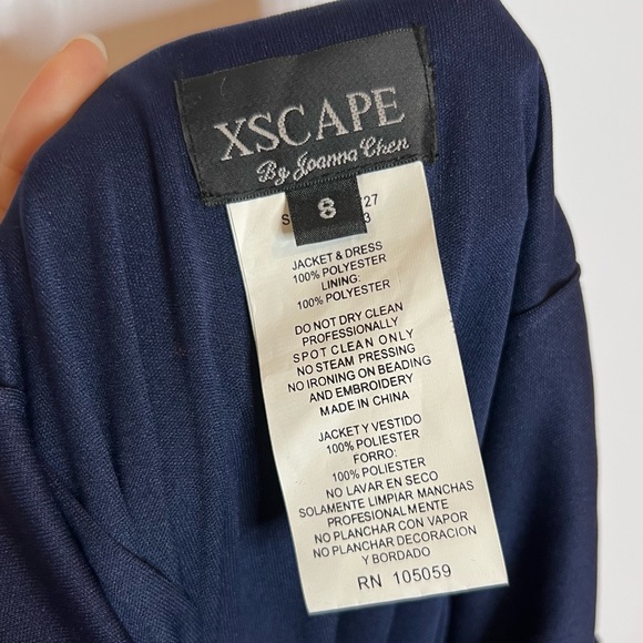 XSCAPE Sleek Mermaid Silhouette Beaded Maxi Dress. Size 8 - Picture 7 of 10